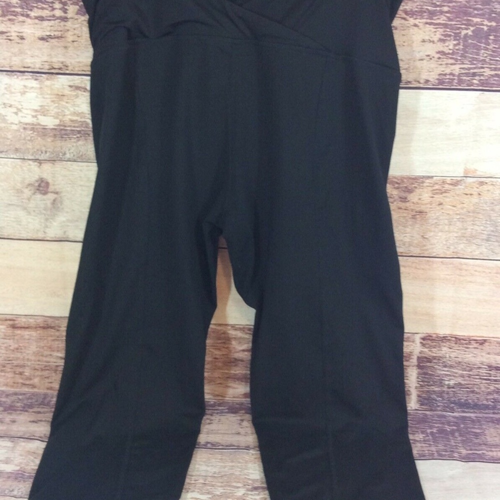 Be Maternity Ingrid & Isabel Women Capri Size XXL